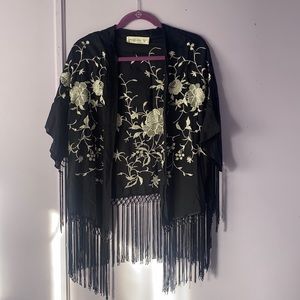 Abercrombie embroidered Shaw